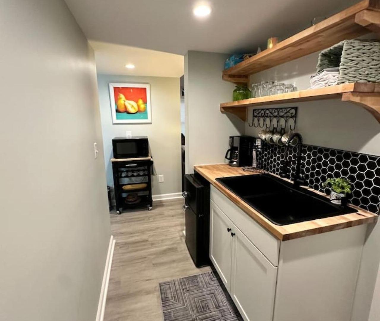 Apartment Serene 2br In Sardis - Workspace - Fast Wi-fi