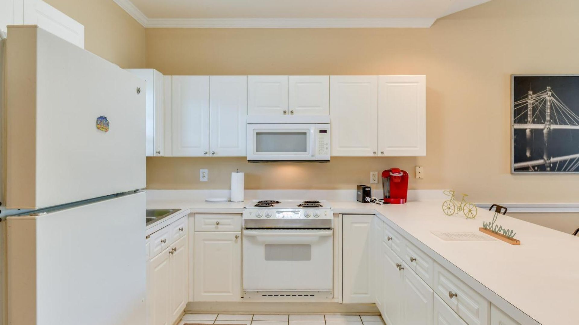 Holiday home Charming W/ Balcony, 1 Mi To Unc Charlotte!