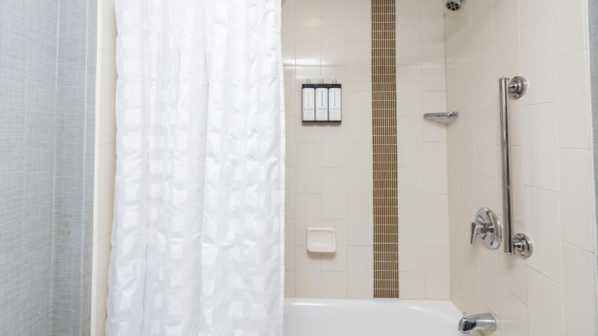 Hyatt Place Arrowood Hotel