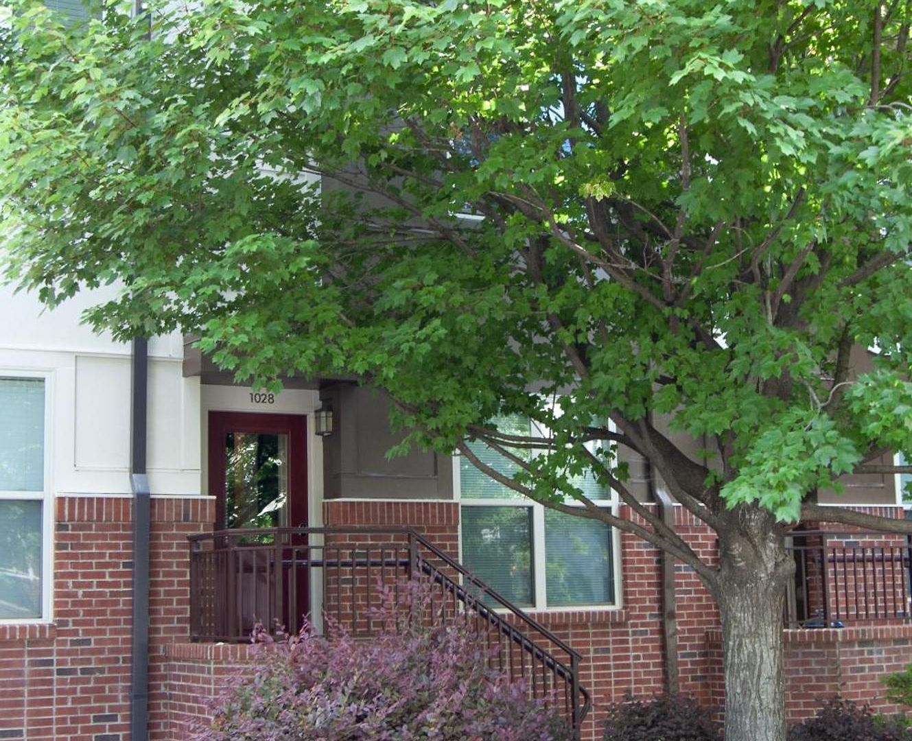 Modern Townhouse - 1 Min To Uptown Clt - Walk To Restaurants
