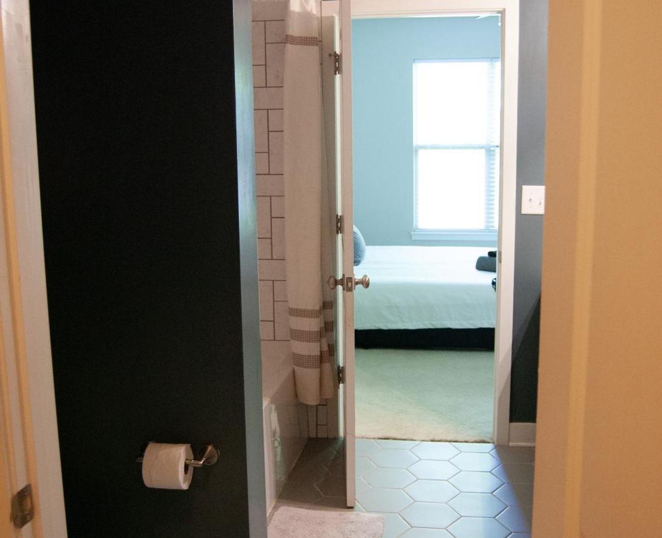 Modern Townhouse - 1 Min To Uptown Clt - Walk To Restaurants Holiday home Charlotte