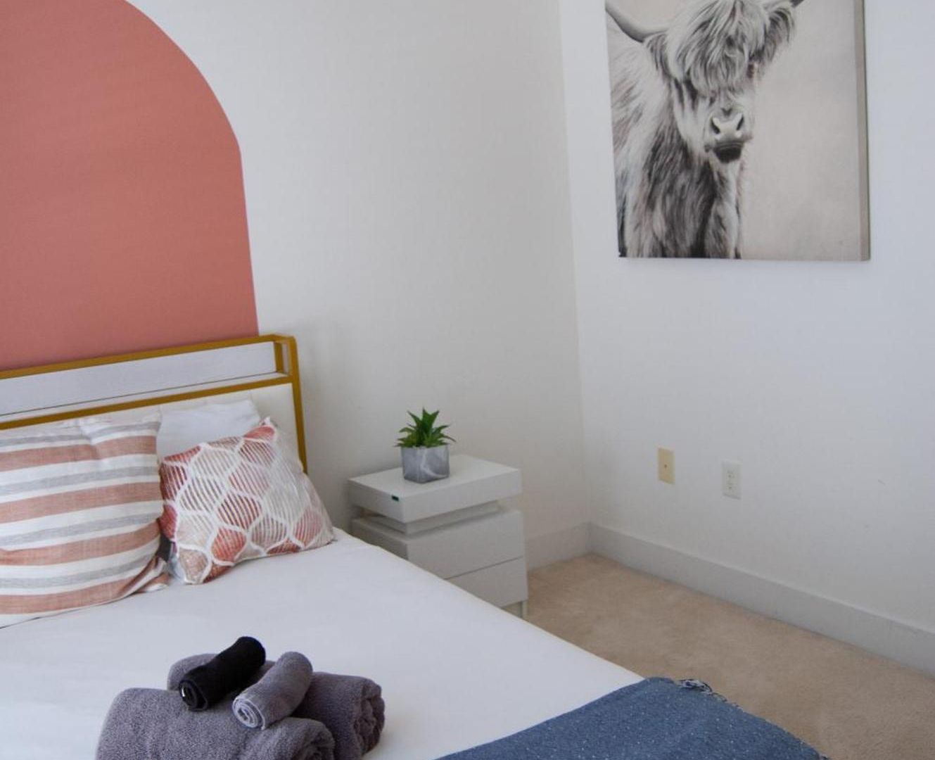 Modern Townhouse - 1 Min To Uptown Clt - Walk To Restaurants Holiday home *