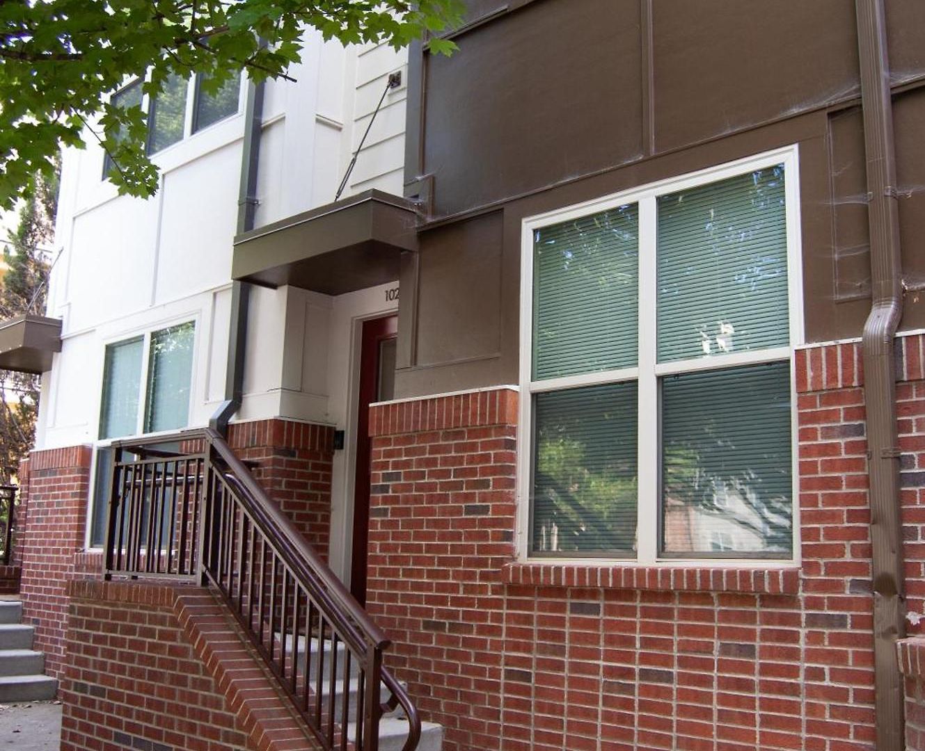 Holiday home Modern Townhouse - 1 Min To Uptown Clt - Walk To Restaurants *