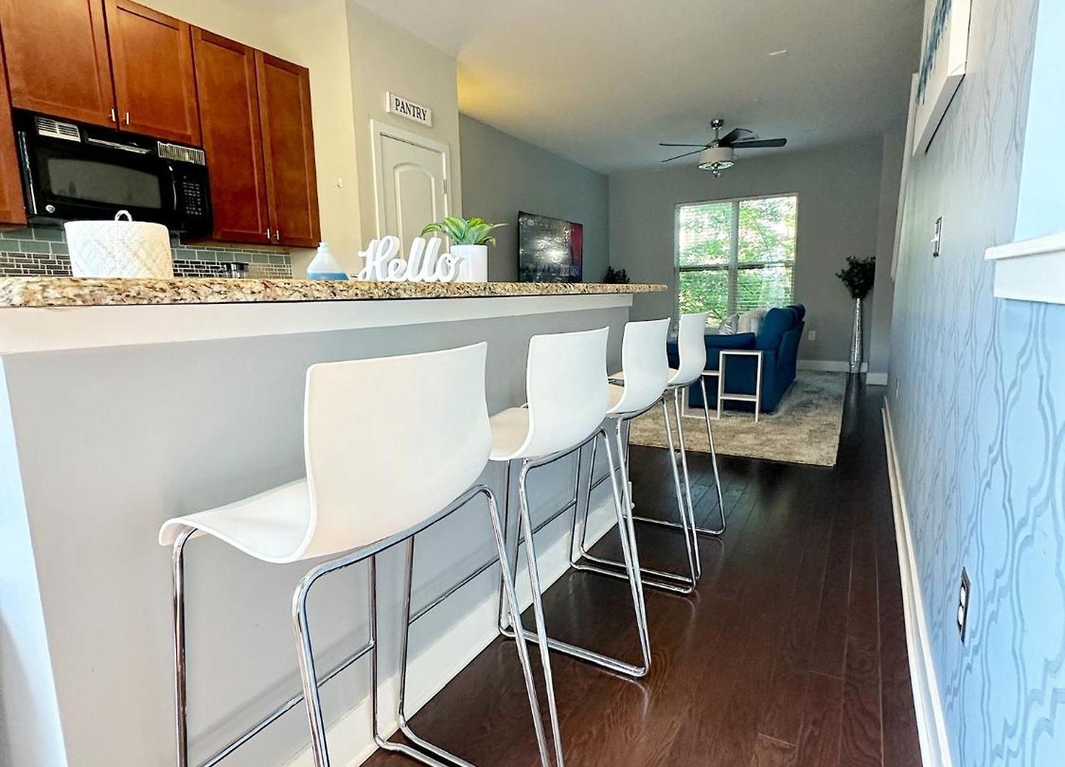 Modern Townhouse - 1 Min To Uptown Clt - Walk To Restaurants Charlotte