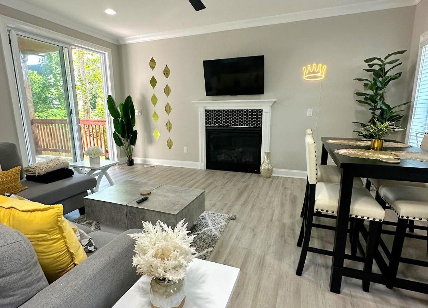 New Charming 3bd Townhome With Wifi - 9 Min To Uptown * Charlotte