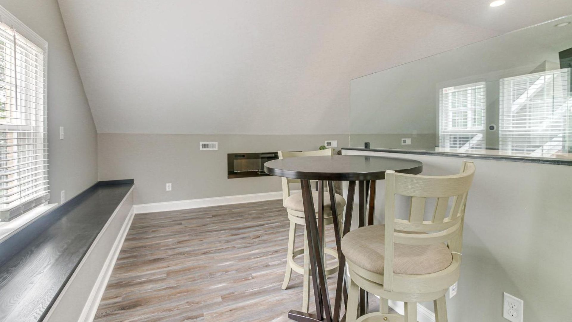 W/ Yard - Near Spectrum Center!