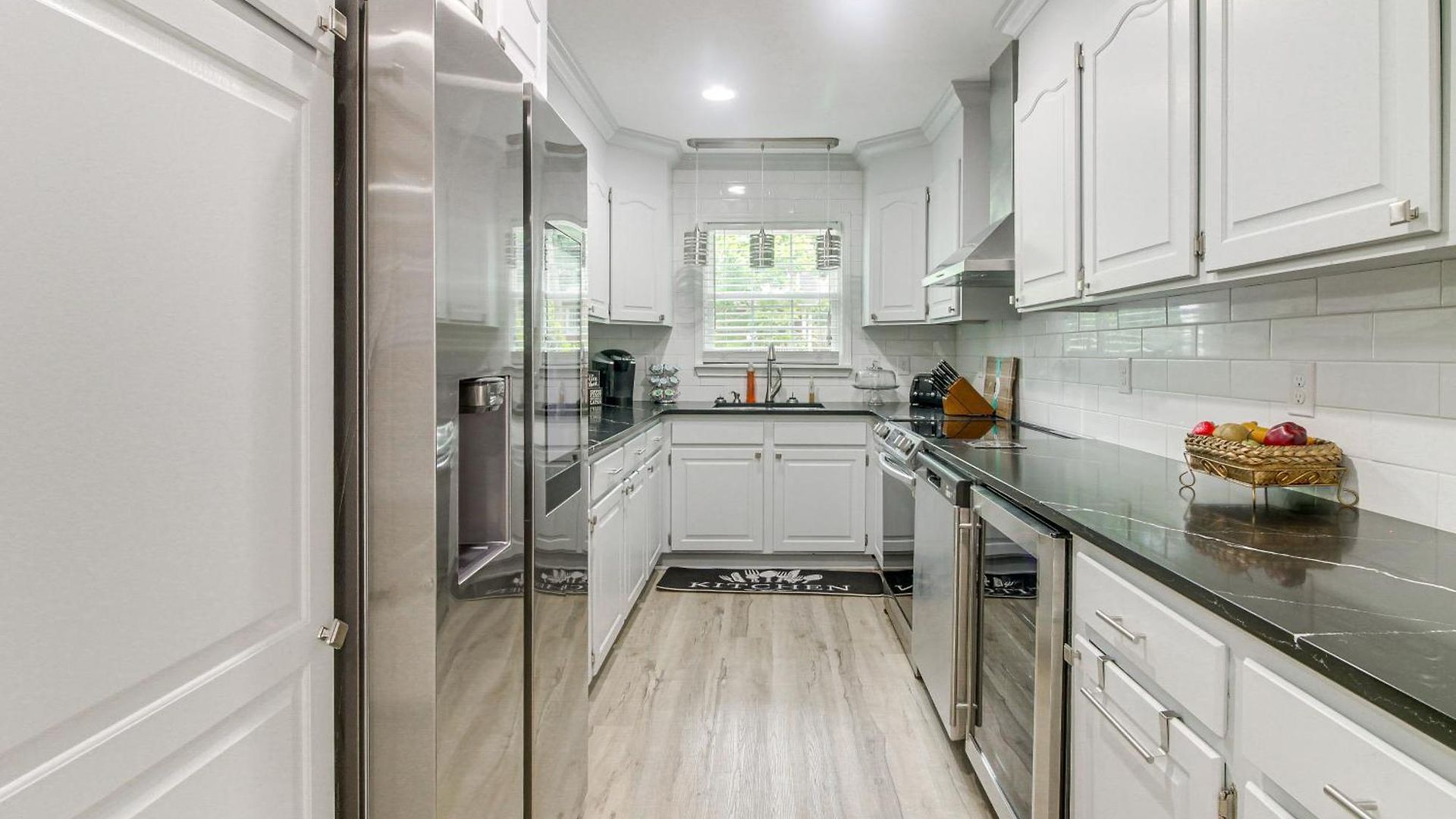 W/ Yard - Near Spectrum Center!