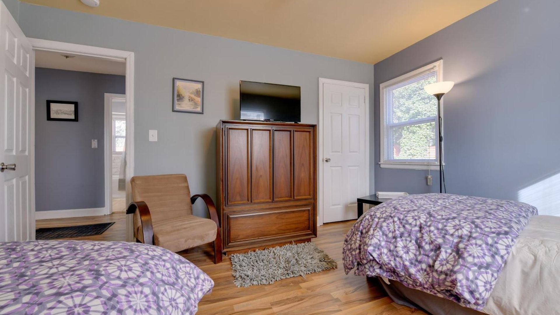 Holiday home Renovated - 3 Mi To Downtown!