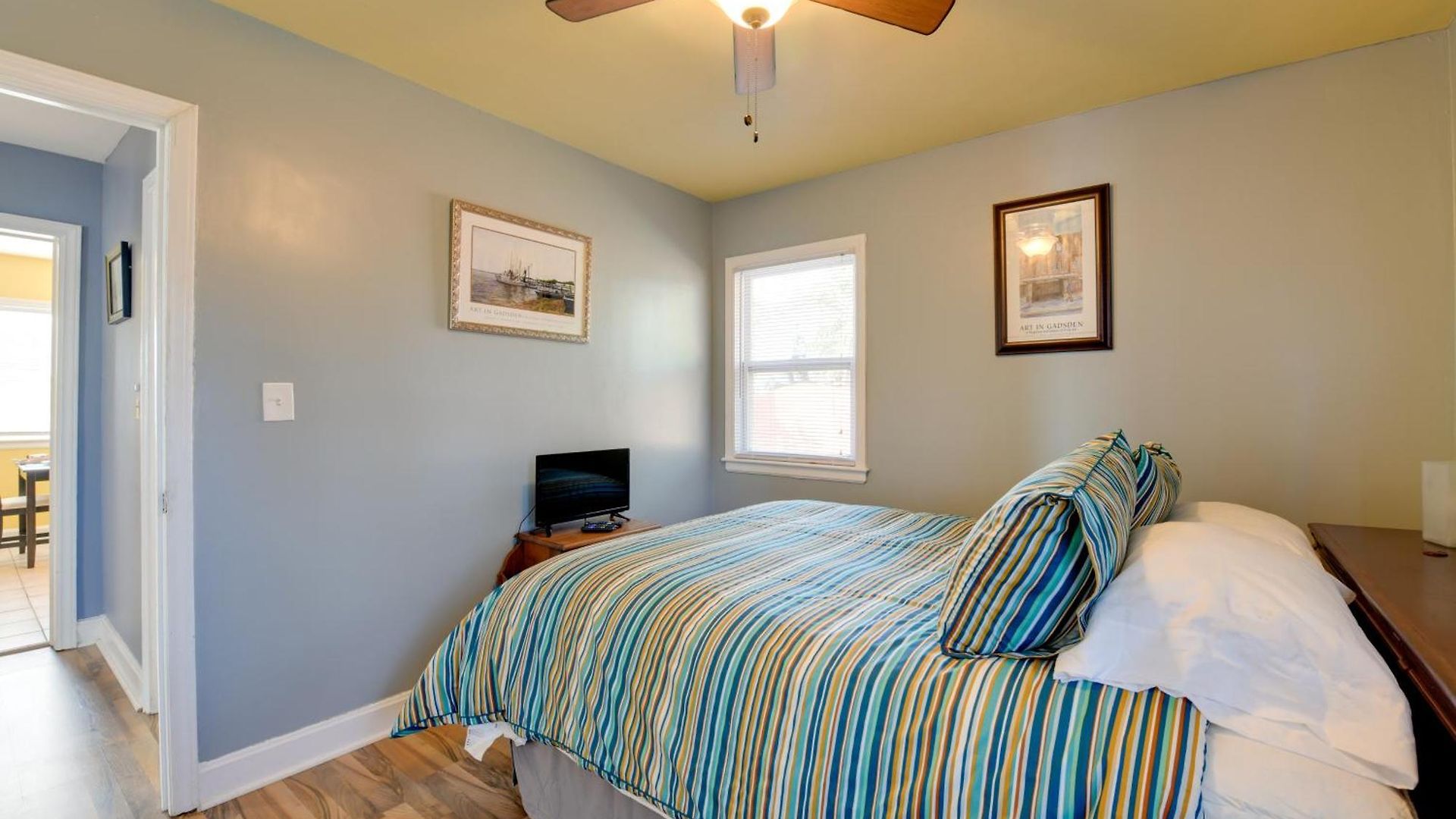 Holiday home Renovated - 3 Mi To Downtown!