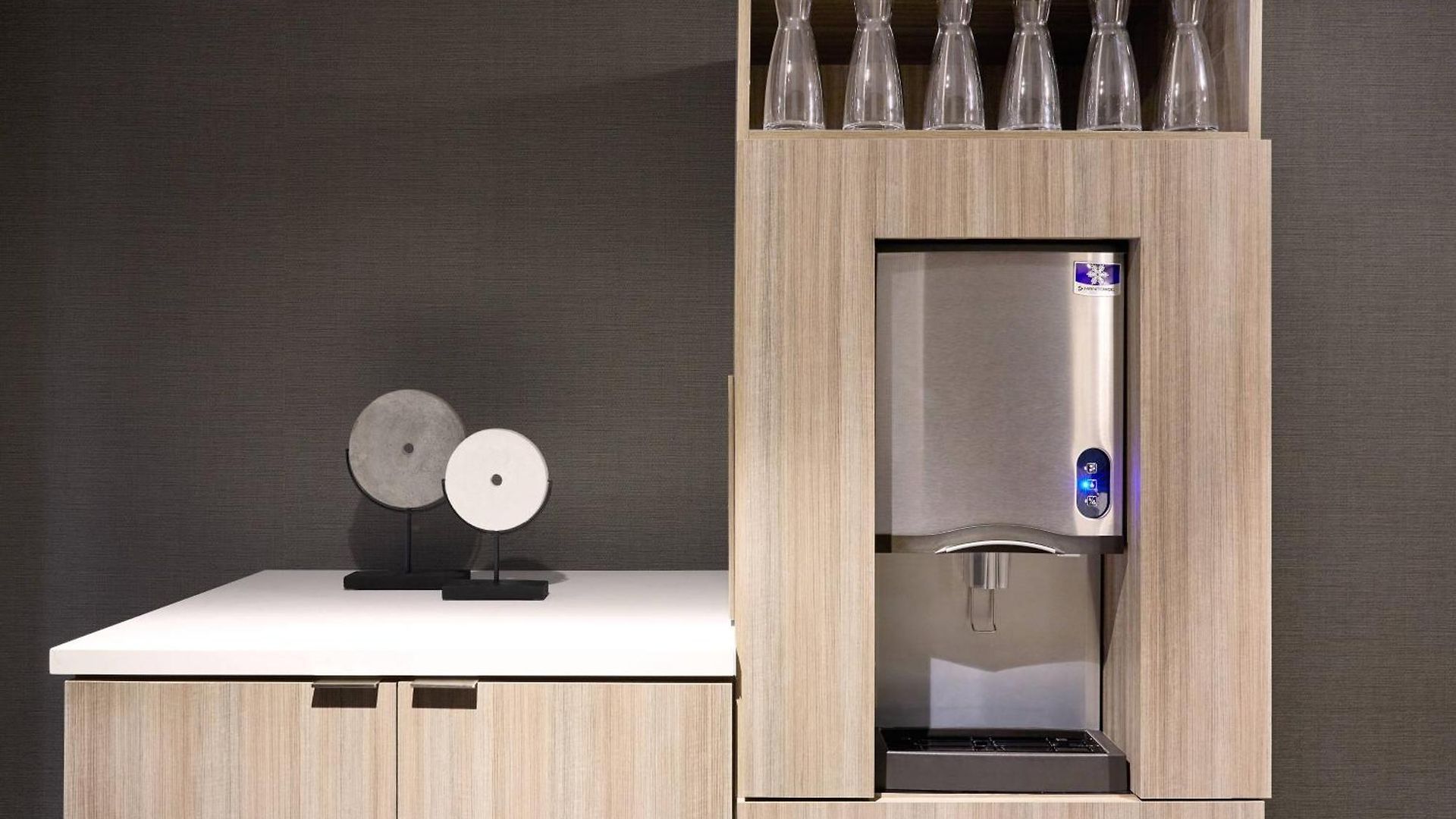 Hotel Ac By Marriott Southpark 4*