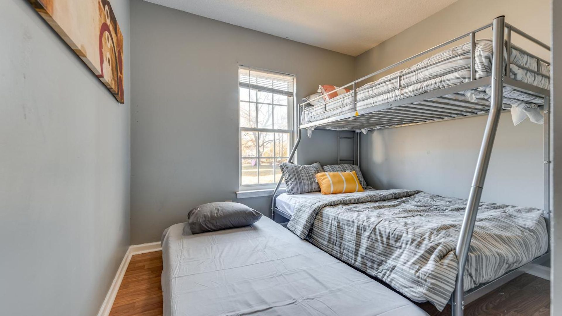 Uptown Townhome W/ Patio & Yard! Holiday home Charlotte