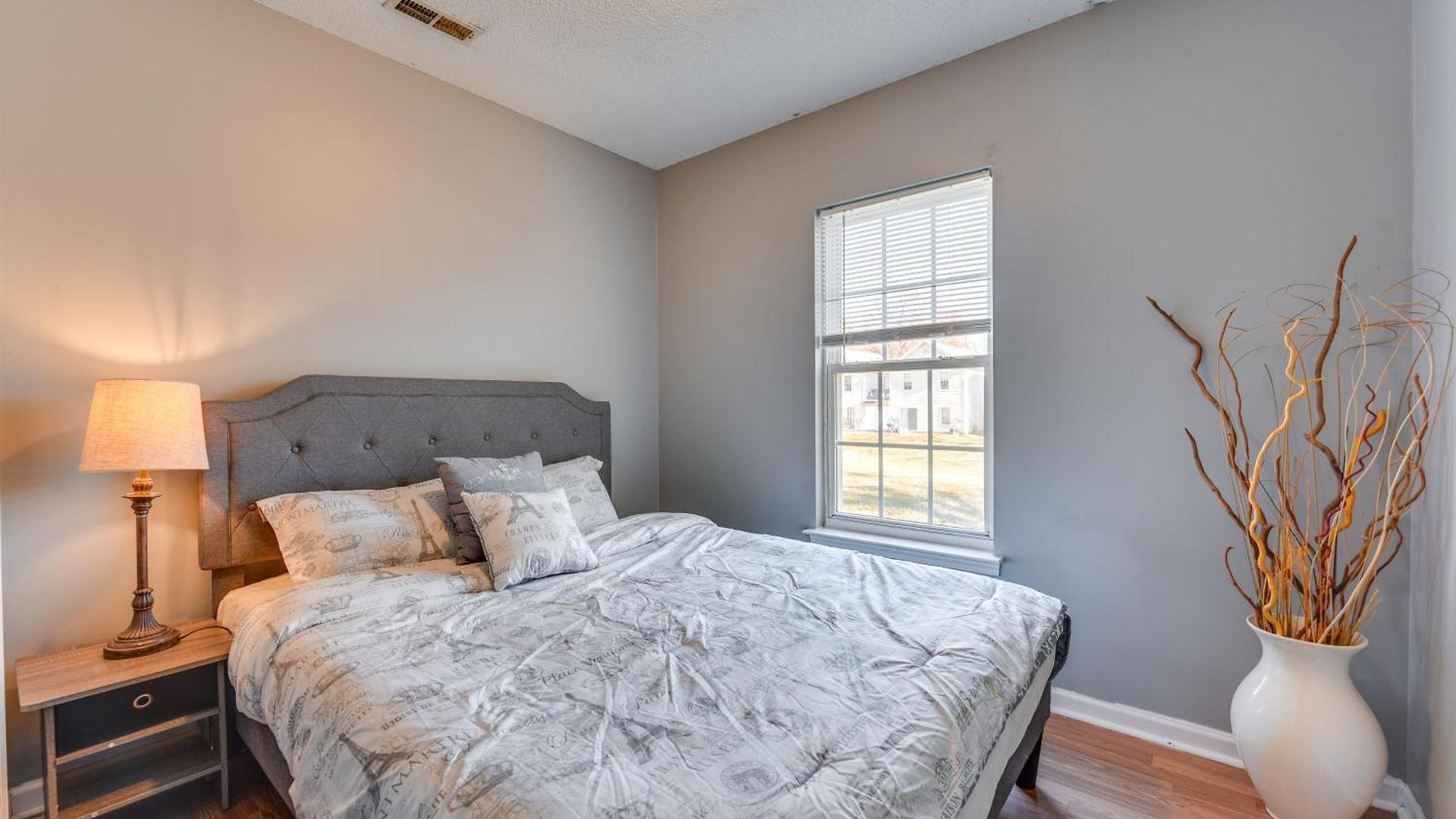 Uptown Townhome W/ Patio & Yard! * Charlotte