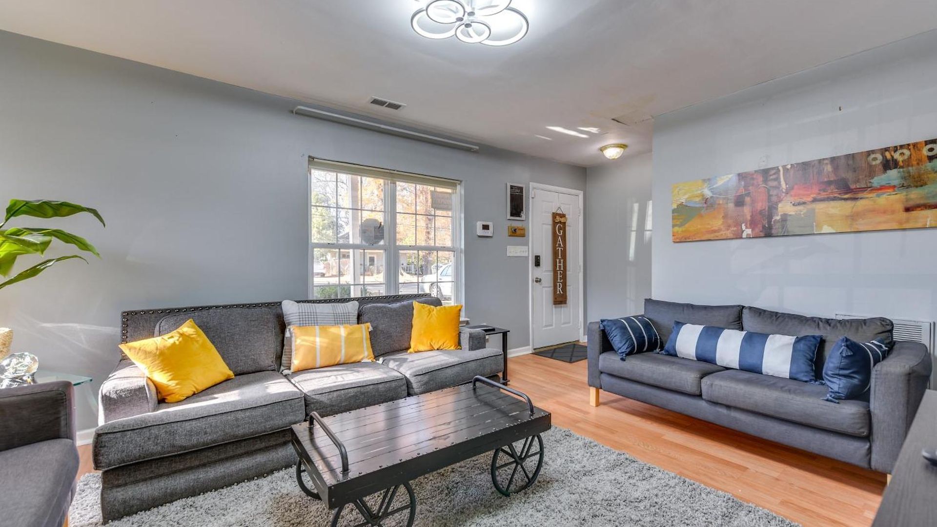 Holiday home Uptown Townhome W/ Patio & Yard! Charlotte