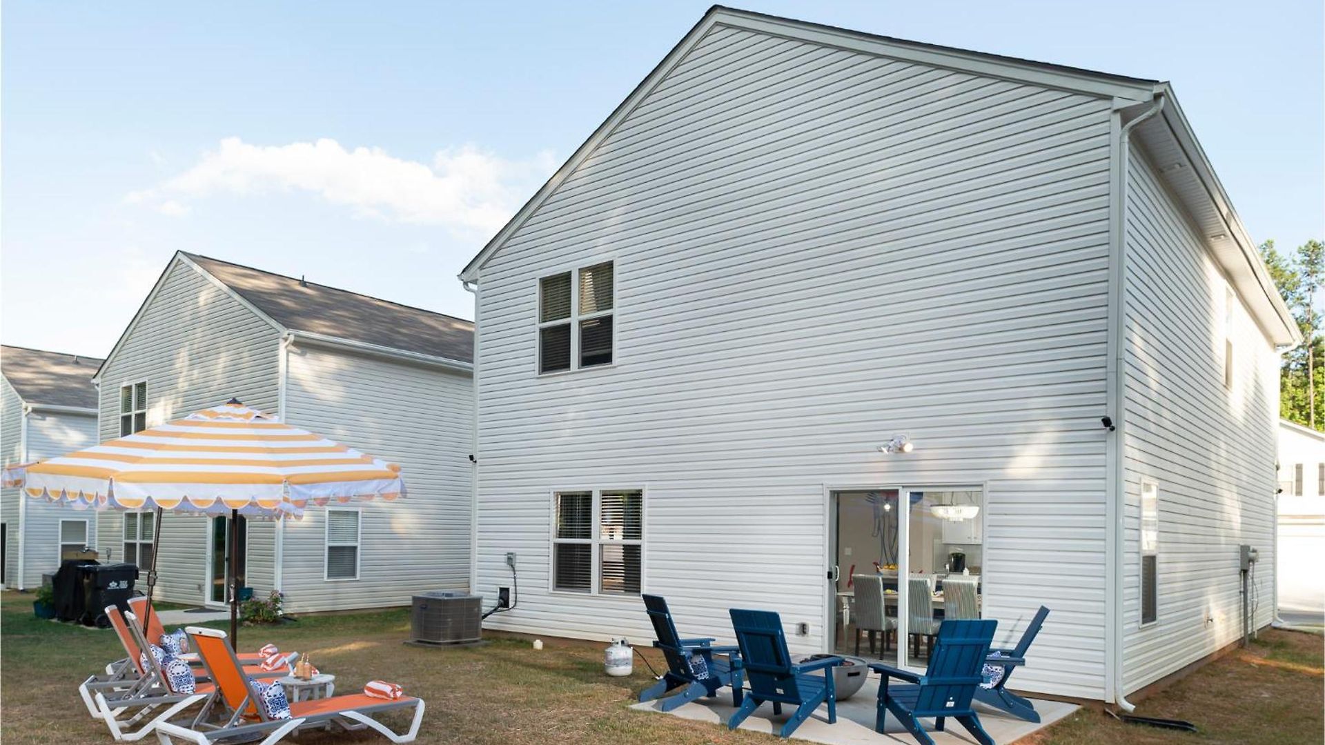 Spacious 4bd Retreat - Location - Backyard Holiday home Charlotte