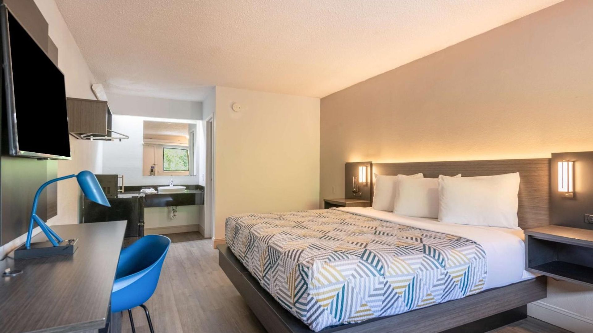 6-charlotte, Nc - Coliseum Hotel 3*