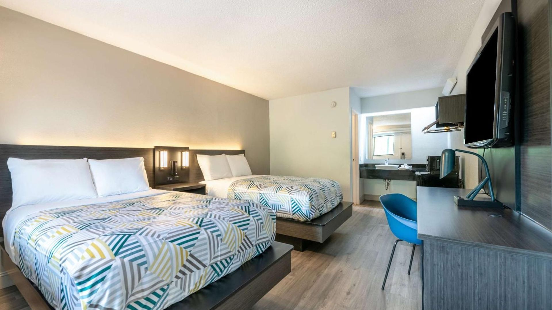 6-charlotte, Nc - Coliseum Hotel Charlotte