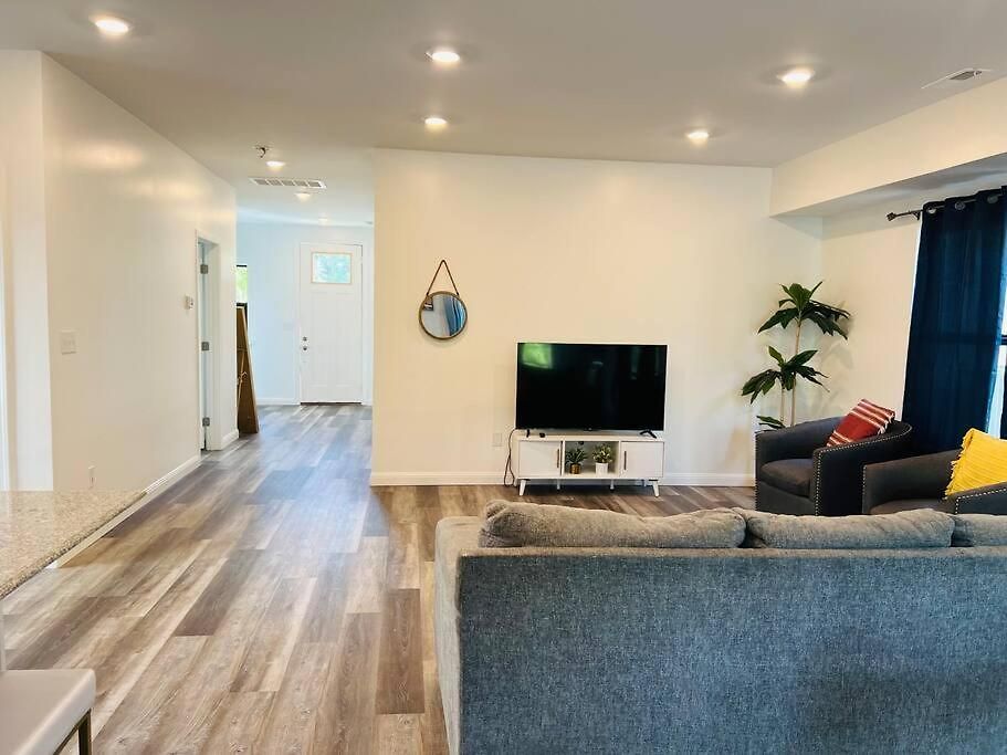 Vacation In Clt King And 3q Holiday home