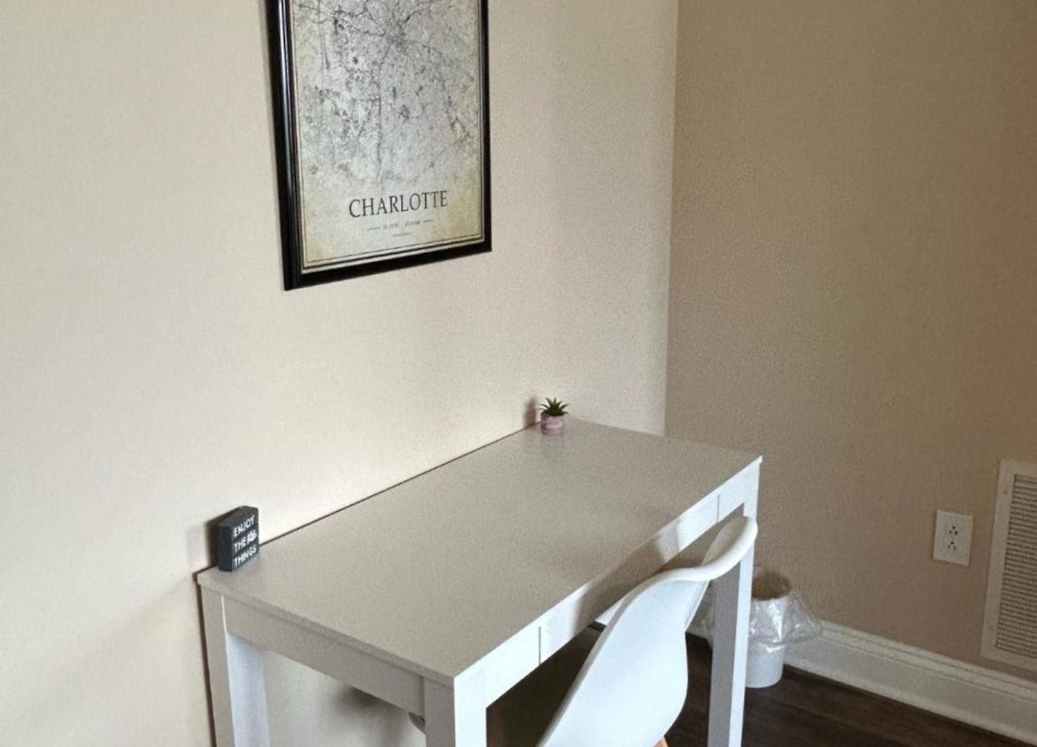 Spacious 2 Bedroom 2 Bathroom With Balcony In Uptown Charlotte! Views & Free Parking! Apartment Charlotte