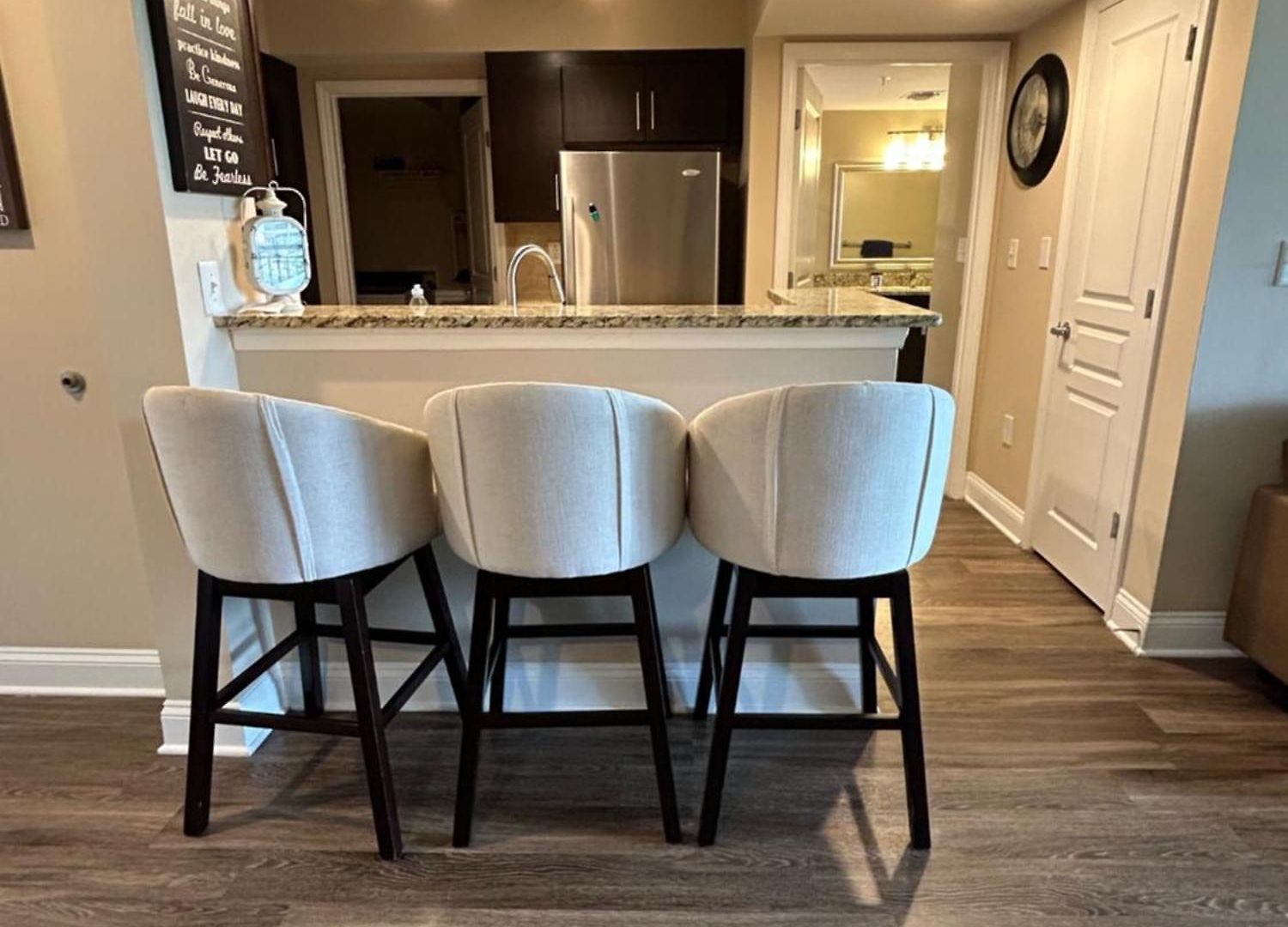 Spacious 2 Bedroom 2 Bathroom With Balcony In Uptown Charlotte! Views & Free Parking! * Charlotte
