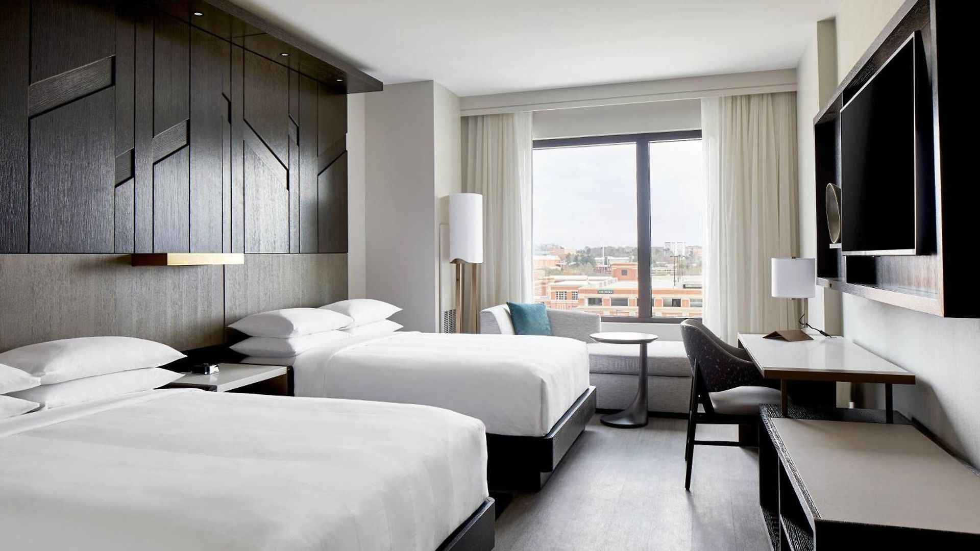 Unc Marriott & Conference Center Hotel 3*