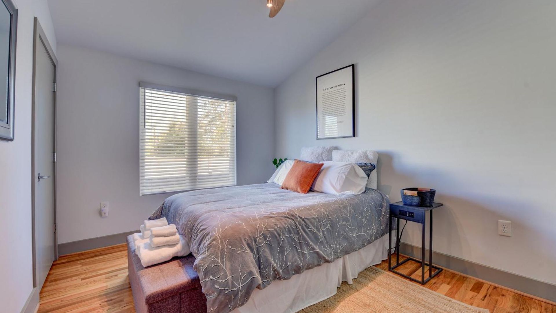 Modern With Yard 3 Mi To Uptown Charlotte! Holiday home *