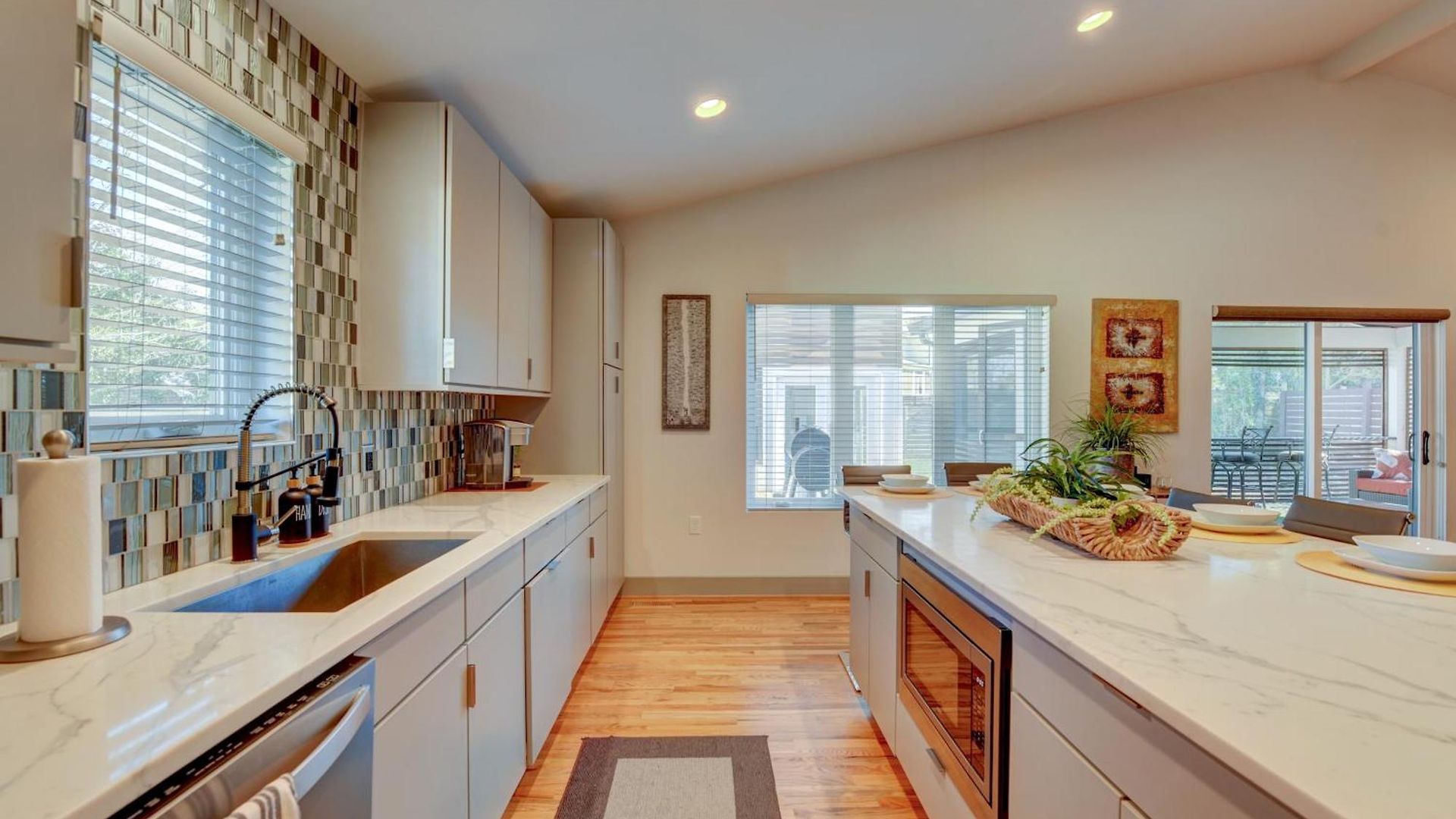 Modern With Yard 3 Mi To Uptown Charlotte! * Charlotte