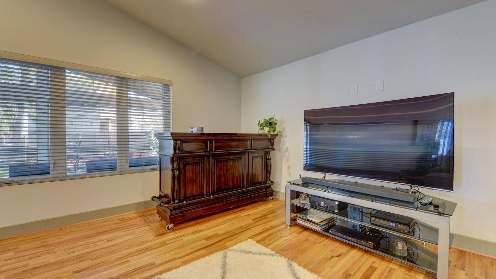 Holiday home Modern With Yard 3 Mi To Uptown Charlotte! Charlotte