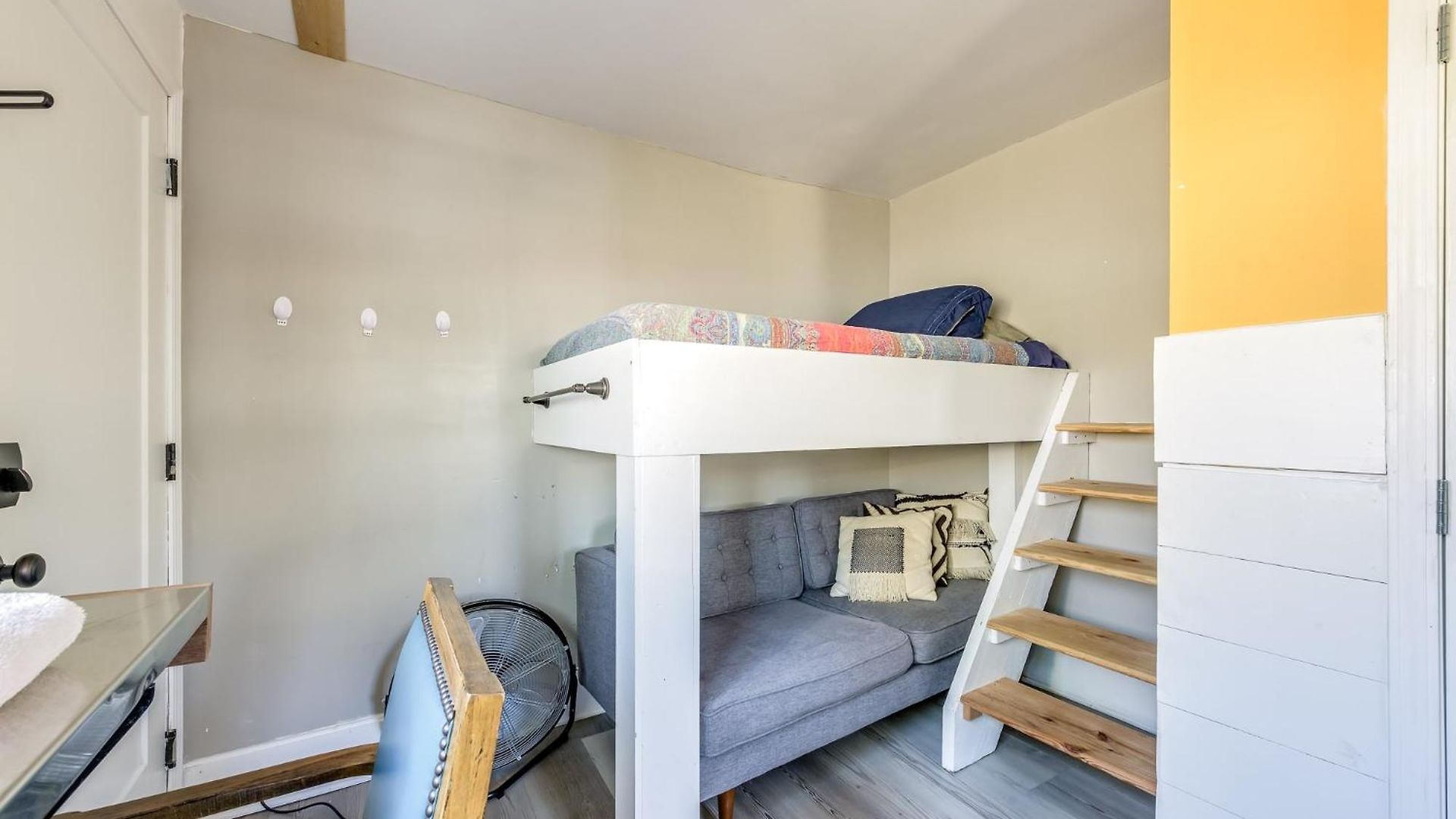 Adorable Solo-traveler Retreat Apartment Charlotte