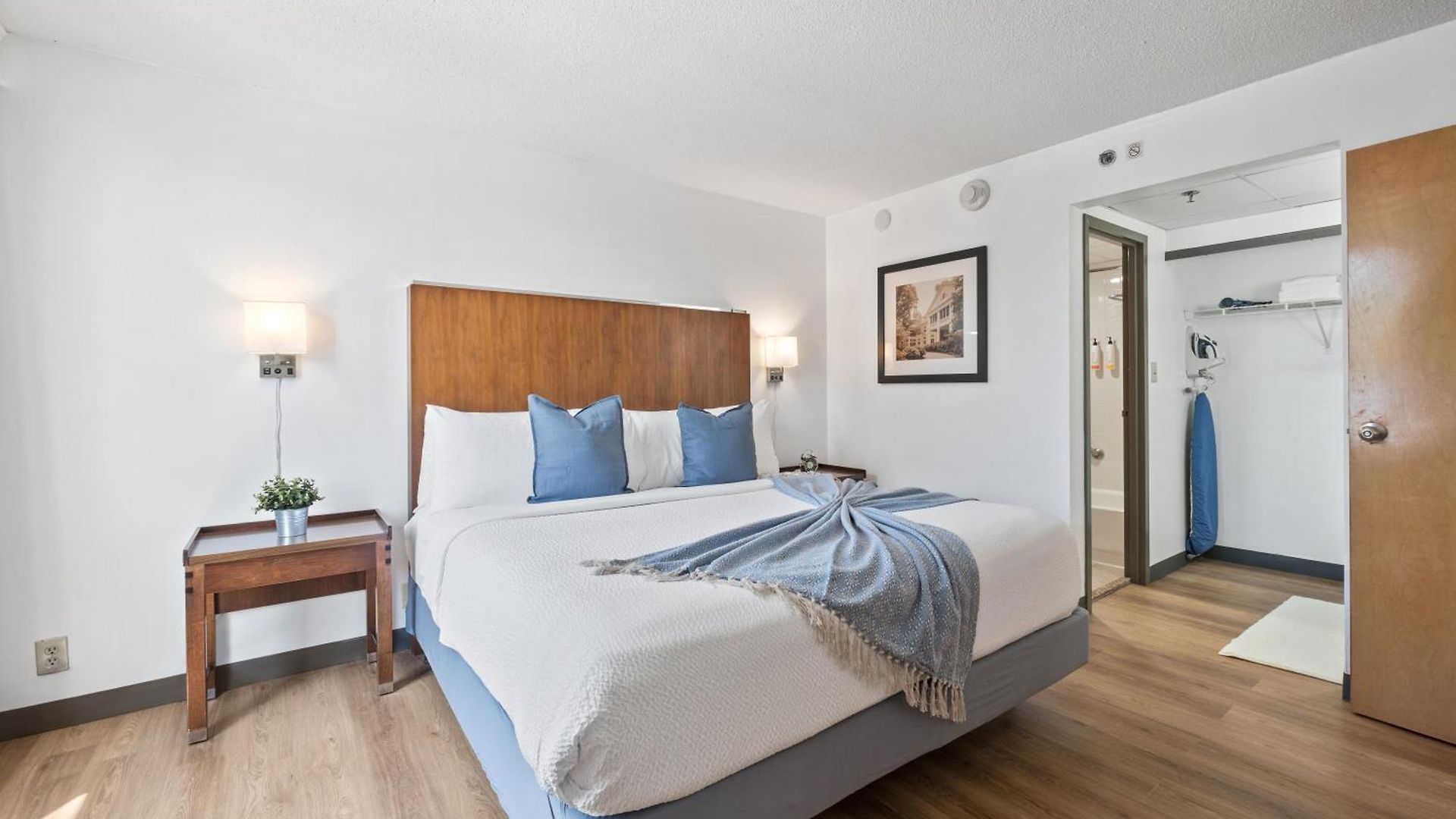 315 Loso Airport Aparthotel