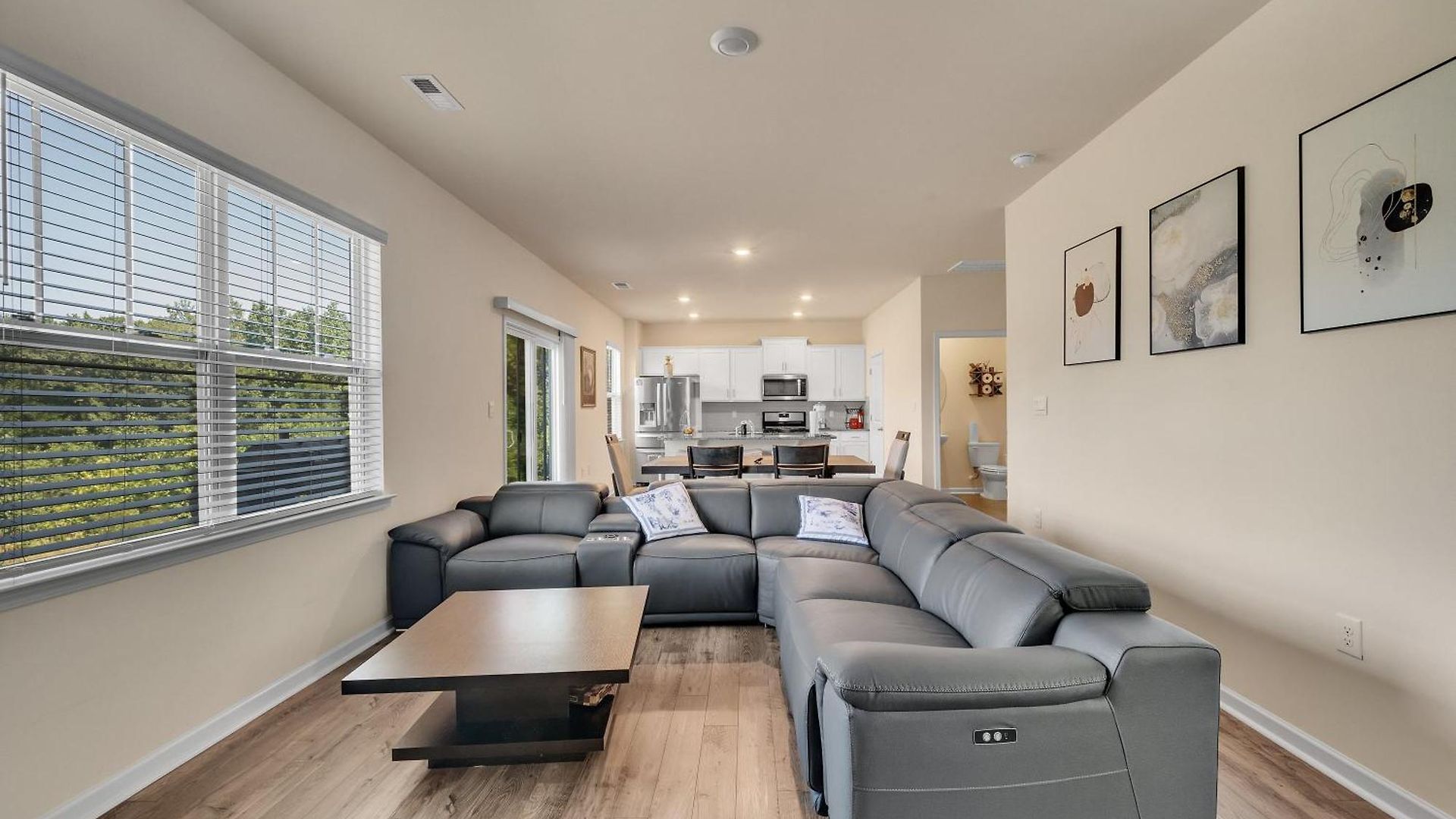 Beautifull House Near Airport Holiday home *