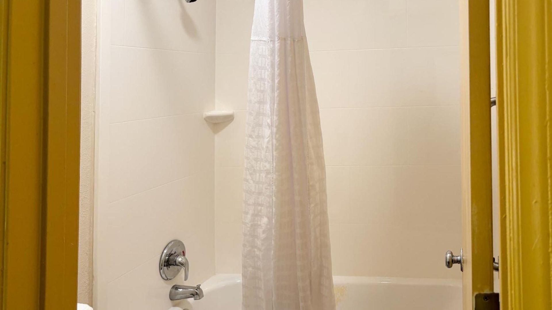 6 Charlotte, Nc Northlake 4*