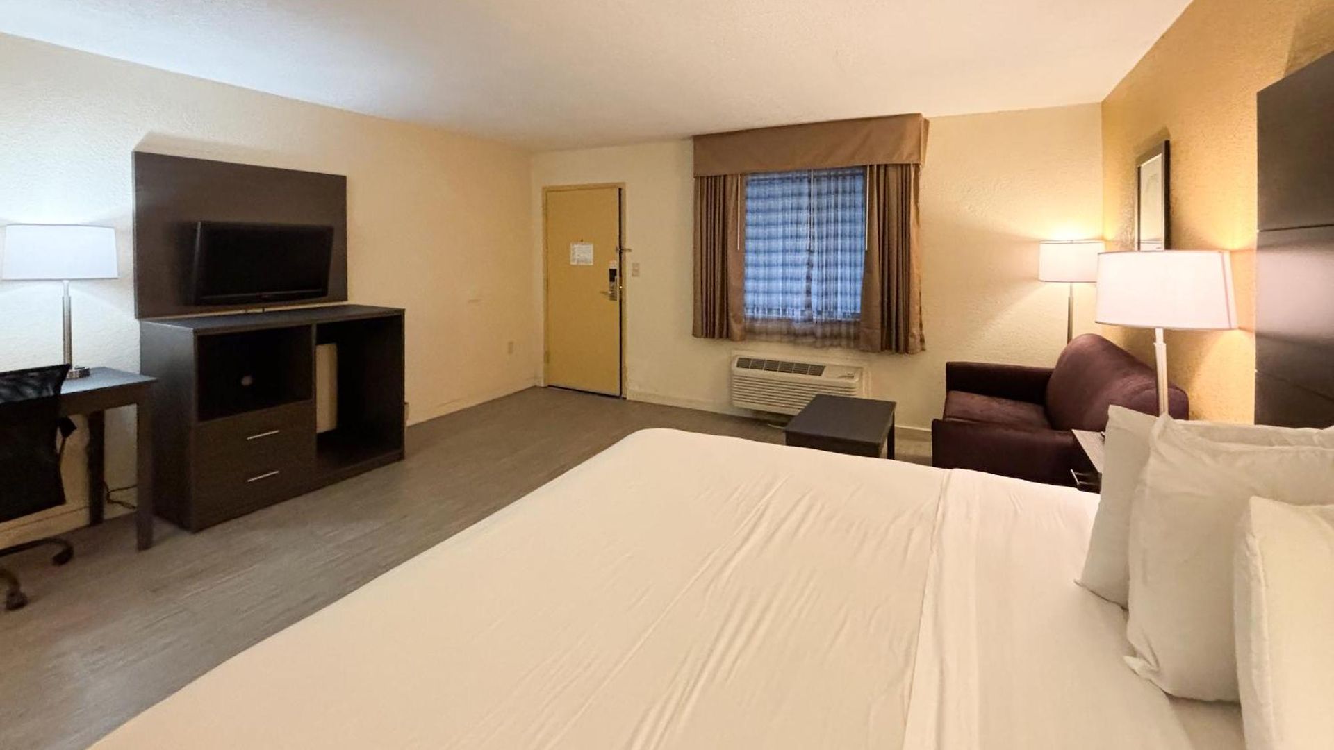 6 Charlotte, Nc Northlake Hotel Charlotte