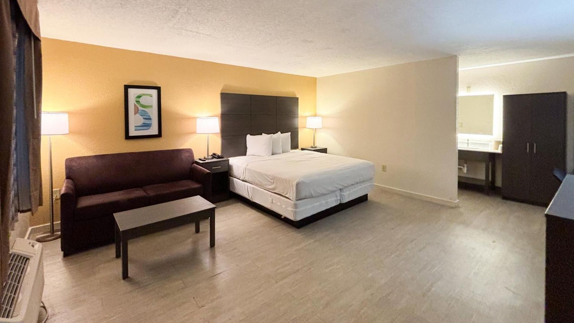 6 Charlotte, Nc Northlake 4* Charlotte