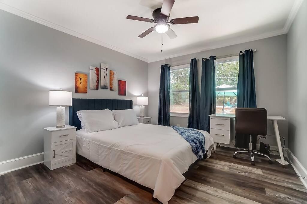 3br Getaway, Hot Tub & Mini Golf Fun * Charlotte