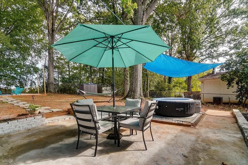 Holiday home 3br Getaway, Hot Tub & Mini Golf Fun