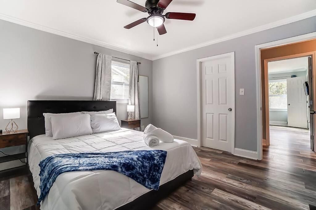Holiday home 3br Getaway, Hot Tub & Mini Golf Fun