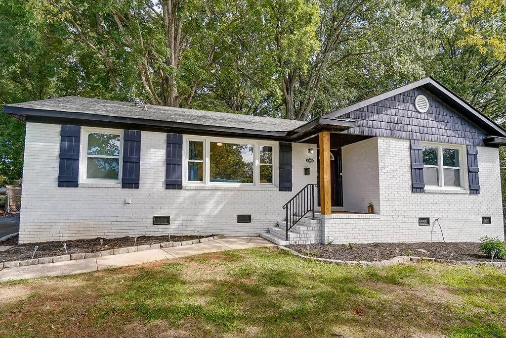 Holiday home 3br Getaway, Hot Tub & Mini Golf Fun Charlotte