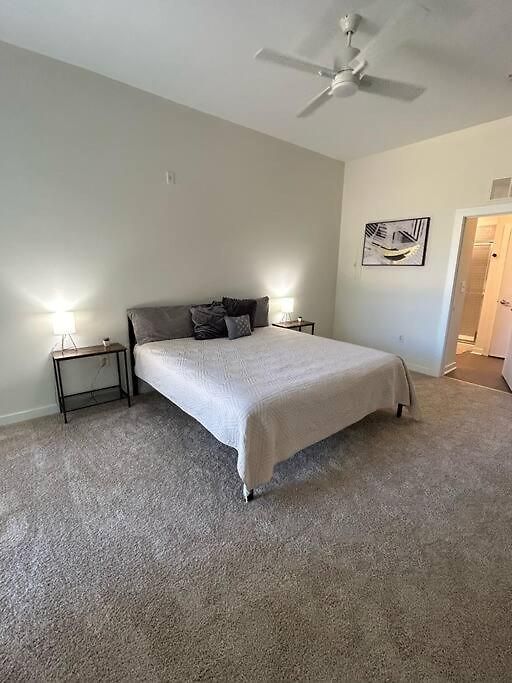 1 Bedroom Townhouse In Uptown *