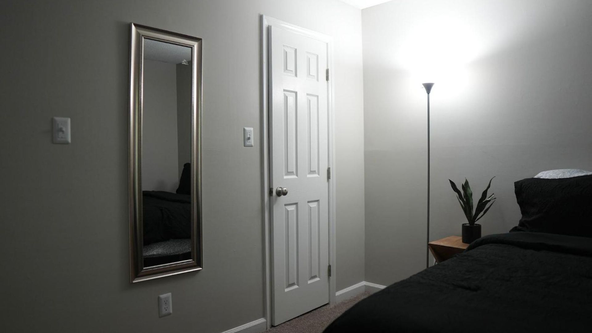 Luxury & Convenience In South End Apartment