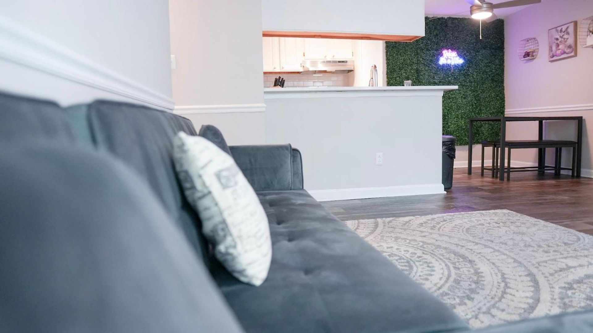 Deluxe Luxury & Convenience Apartment *