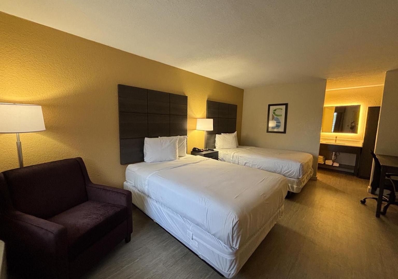 6 Charlotte, Nc Northlake 4* Charlotte