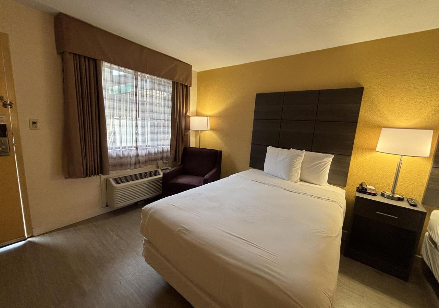 Hotel 6 Charlotte, Nc Northlake