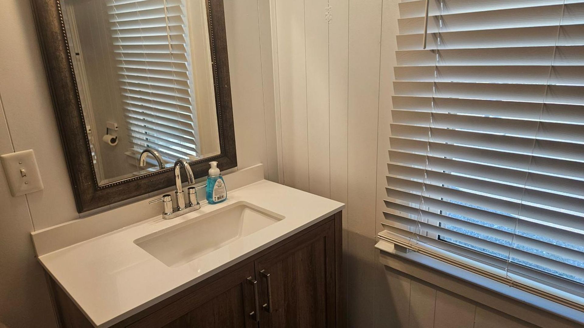 Private Single Level Standalone House Large Lot - 3 Bedrooms