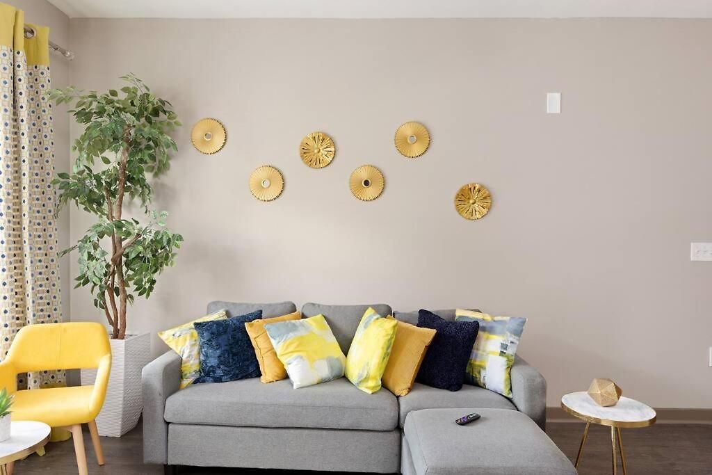 2ba/2br Uptown Loft 5 Mins To Panthers Stadium_319 Apartment