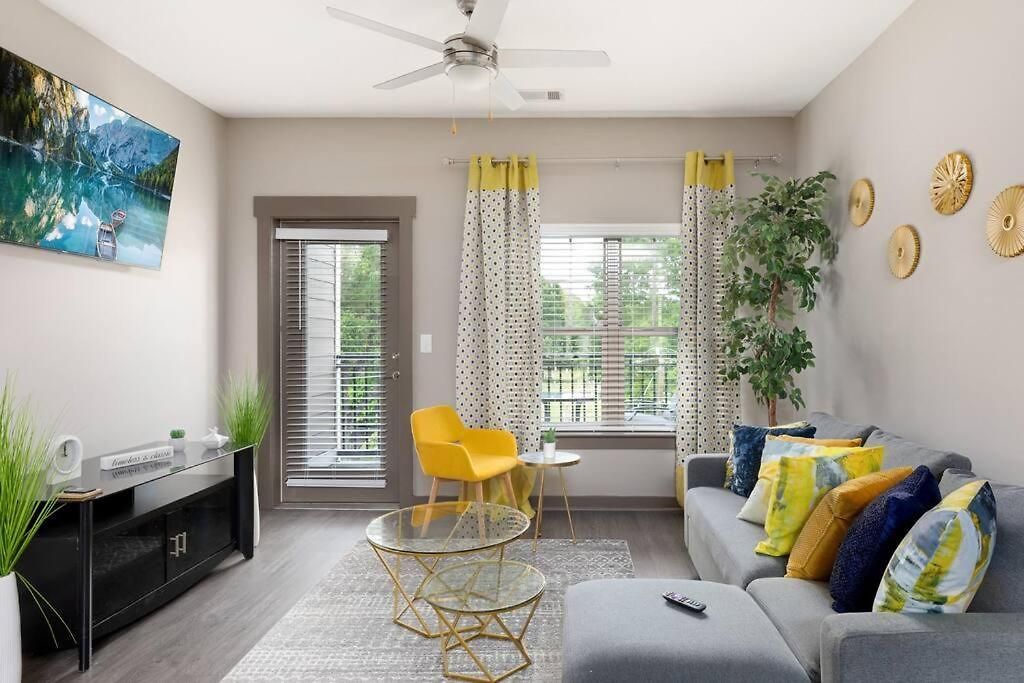 Apartment 2ba/2br Uptown Loft 5 Mins To Panthers Stadium_319