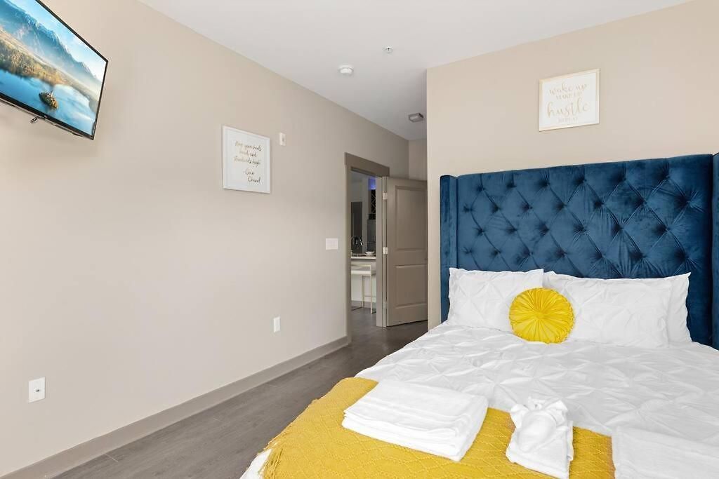 Apartment 2ba/2br Uptown Loft 5 Mins To Panthers Stadium_319