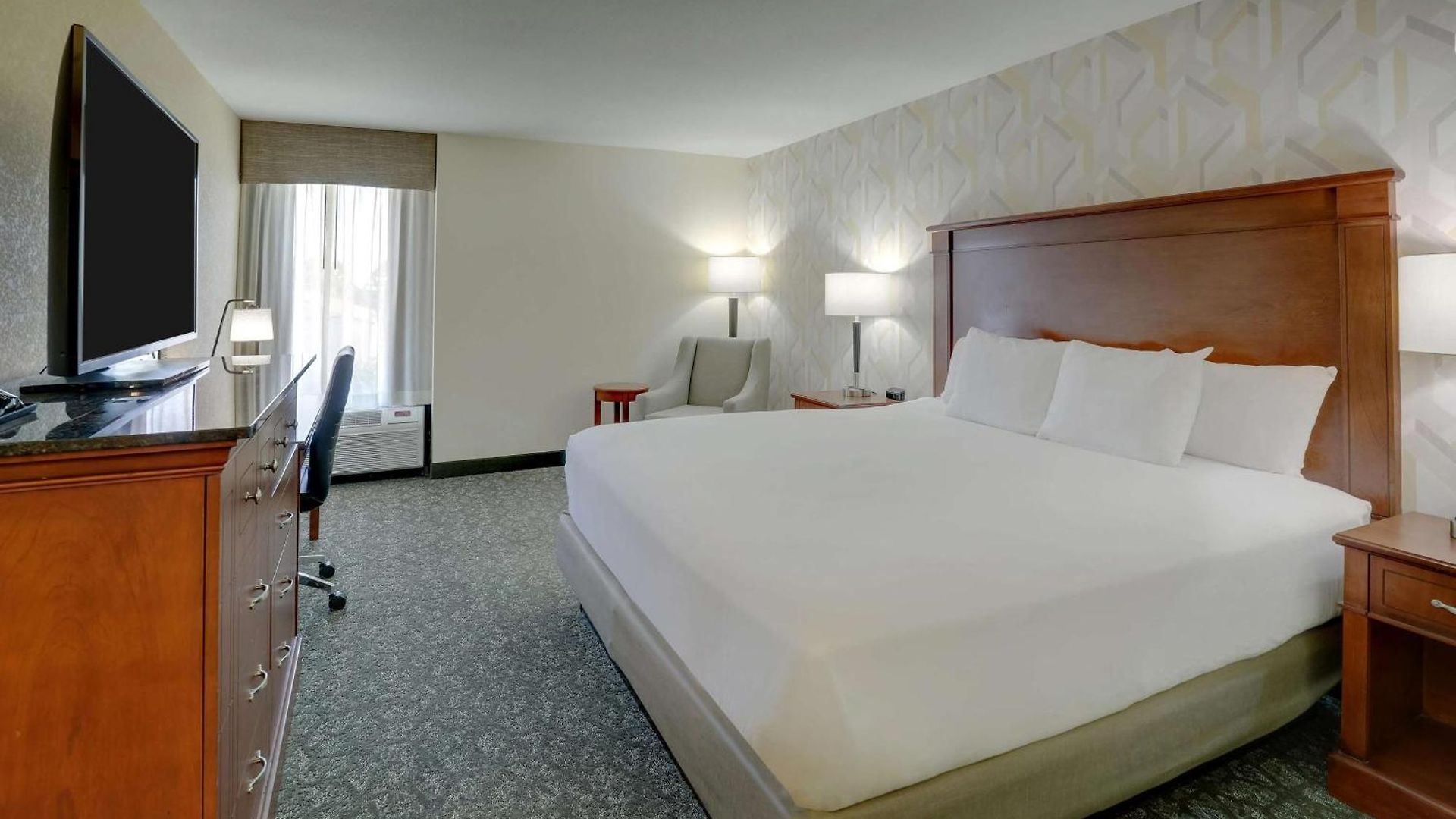Drury & Place Hotel 3*