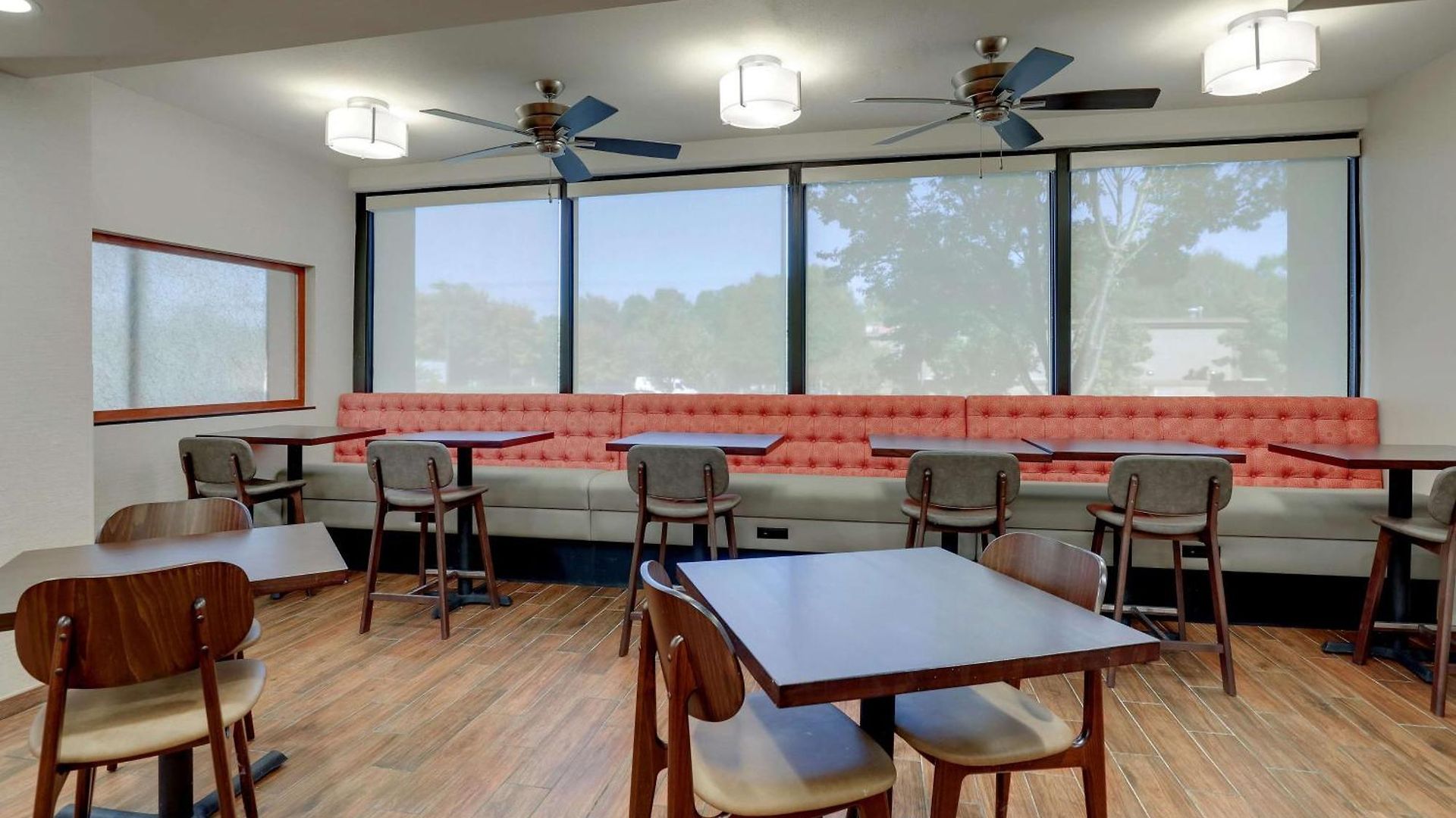 Drury & Place Hotel 3*