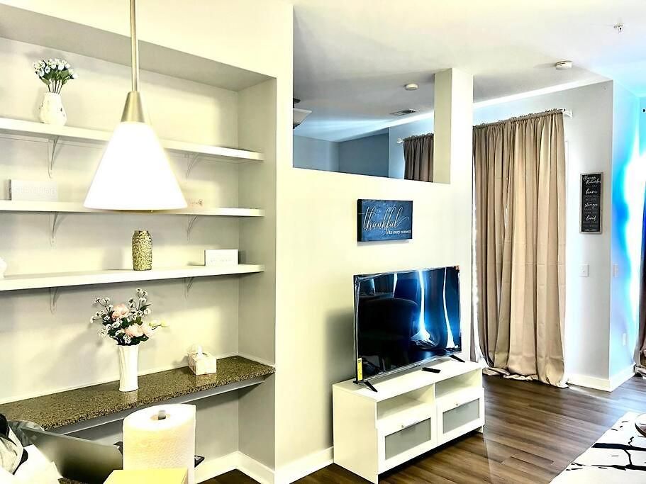 Apartment Beautiful Uptown Adventure *