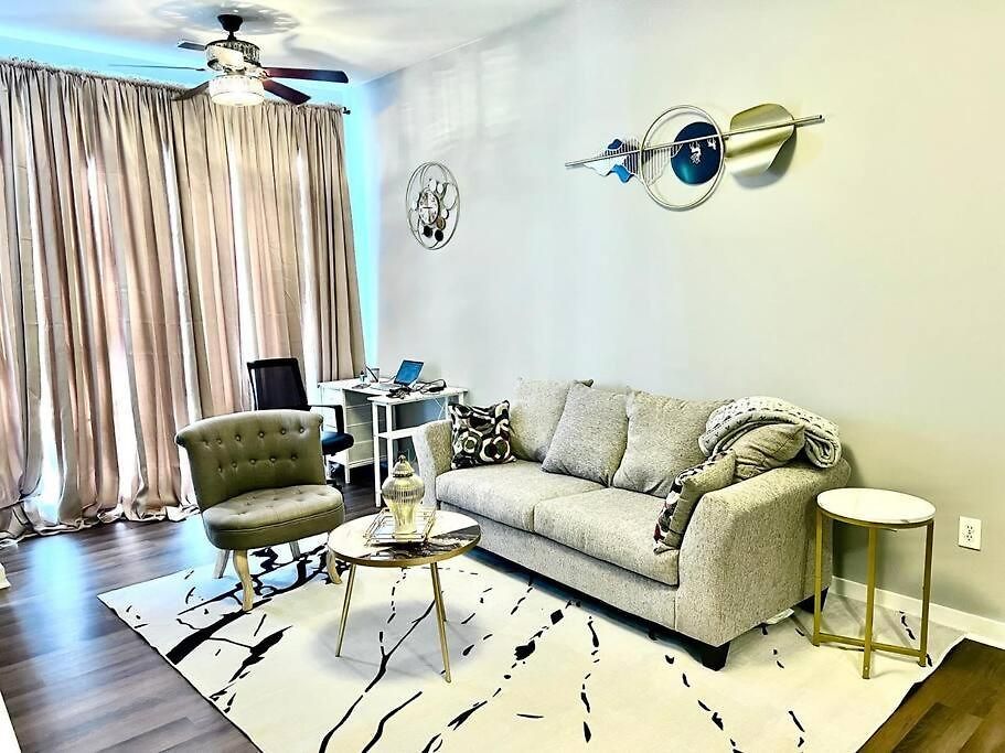 Apartment Beautiful Uptown Adventure *